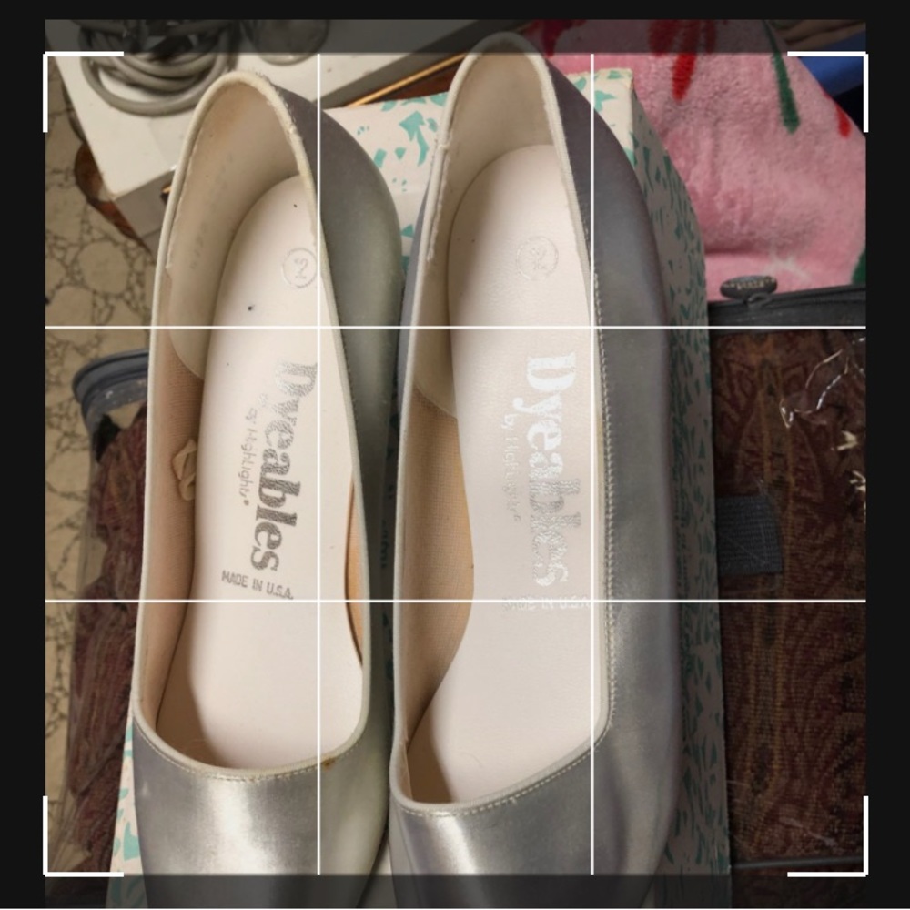 Dyeable Highlight Sliver sage shoes size 12 in great condition